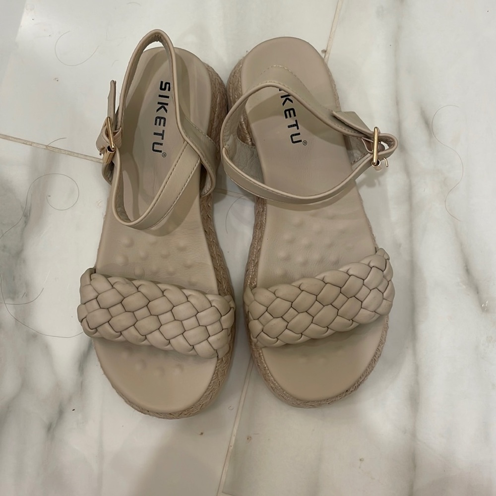 Nude sandals